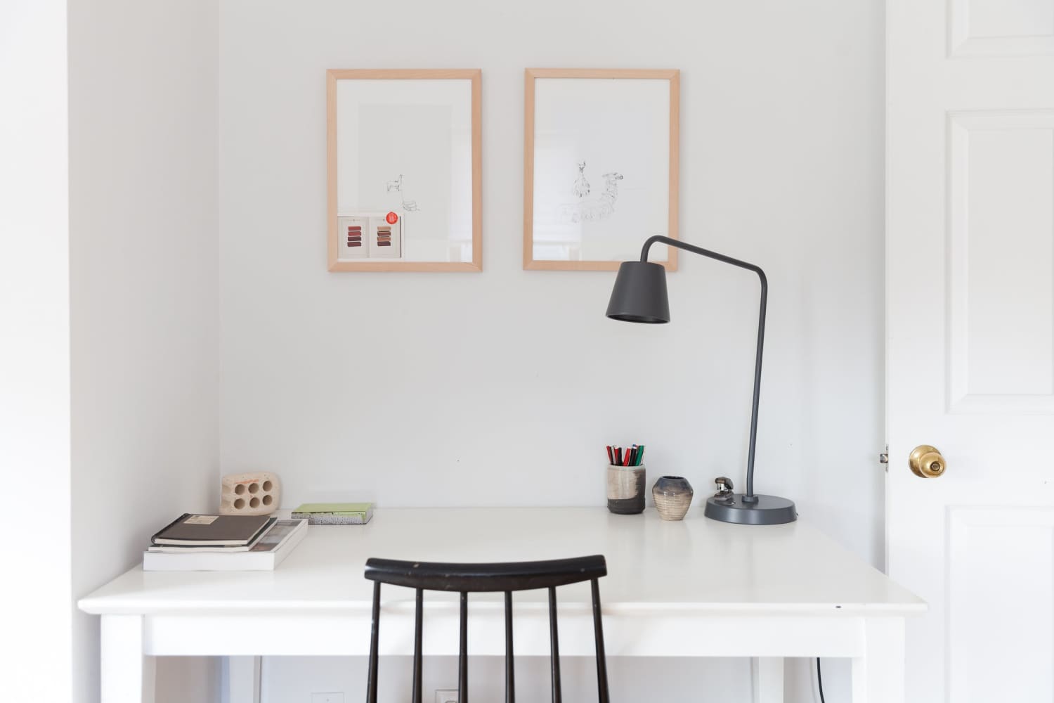 The 10 Best Desks for Small Spaces Apartment Therapy